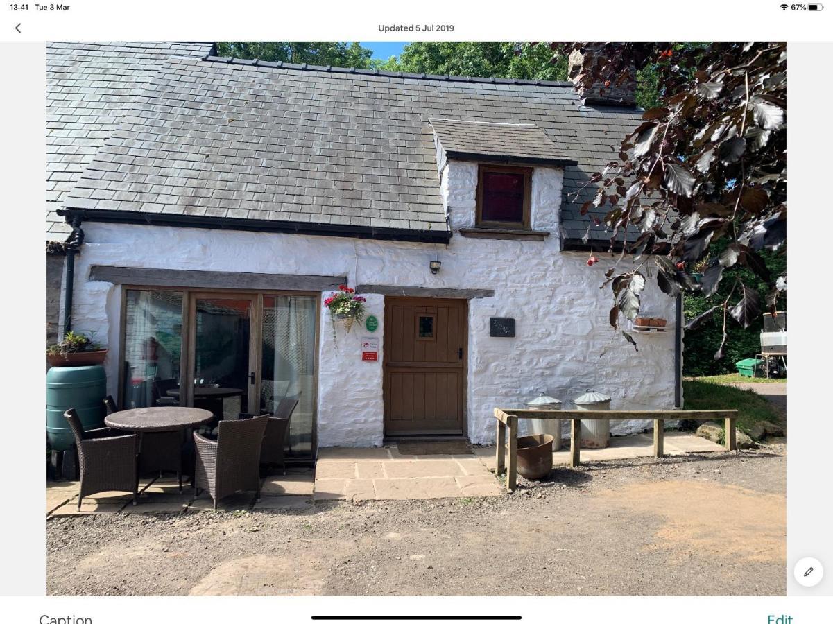 Ty Fferm Hen, Ancient Farmhouse, Coity Bach Talybont-on-Usk المظهر الخارجي الصورة