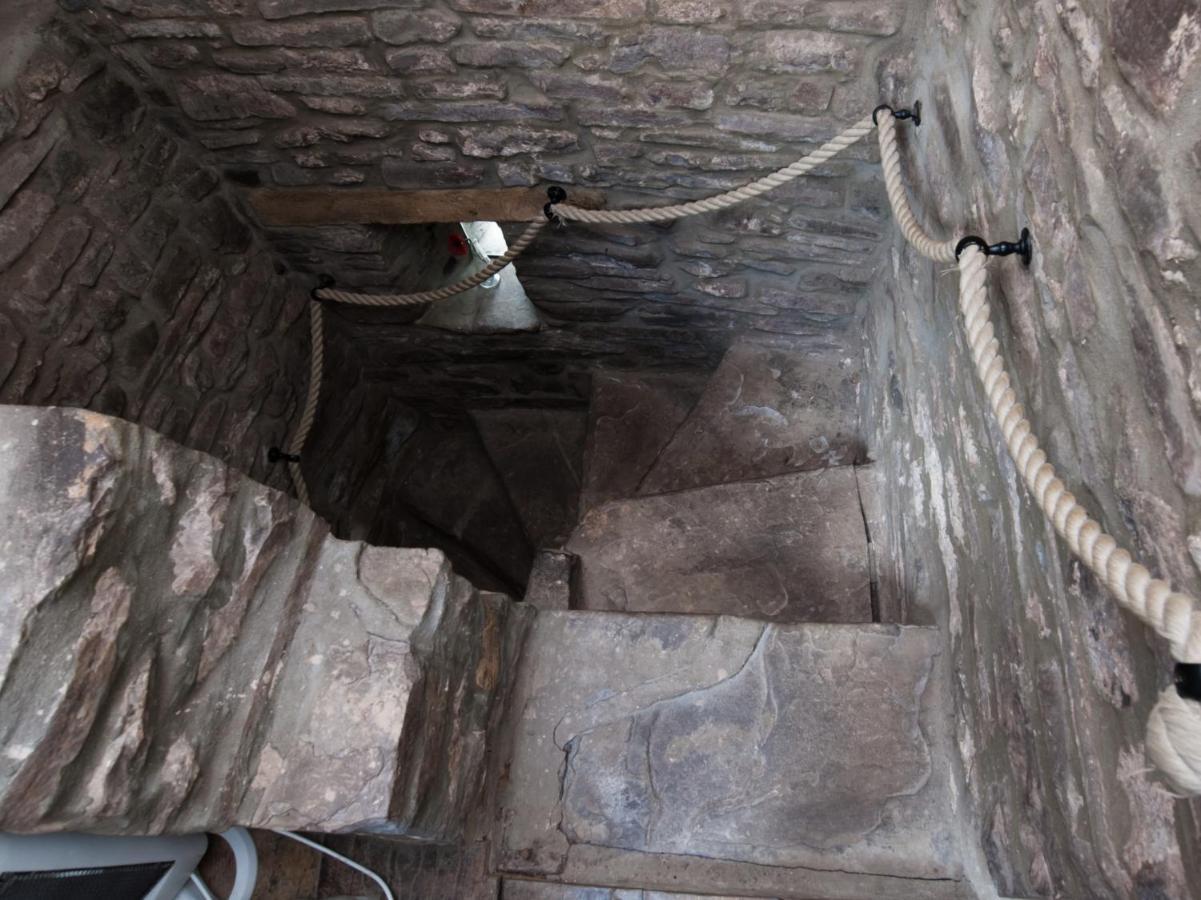 Ty Fferm Hen, Ancient Farmhouse, Coity Bach Talybont-on-Usk المظهر الخارجي الصورة