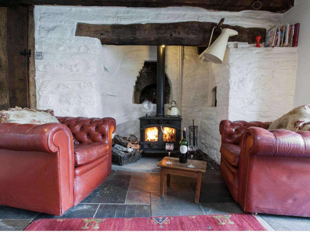 Ty Fferm Hen, Ancient Farmhouse, Coity Bach Talybont-on-Usk المظهر الخارجي الصورة